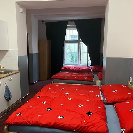 אכסניה Summer פראג