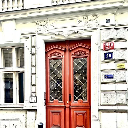 Summer Hostel